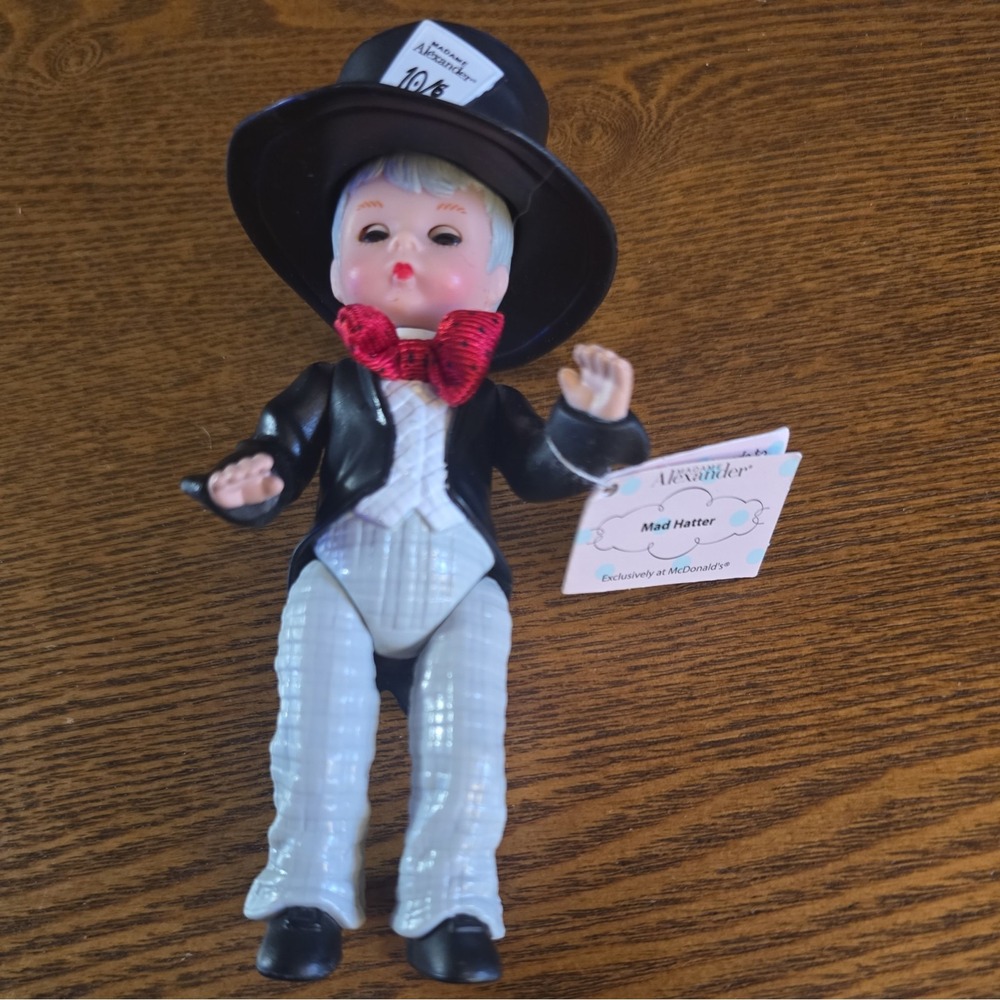 2010 Madame Alexander- Mad Hatter 5.5" Collectible Doll